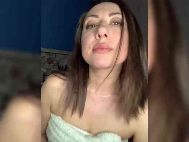 Kitana_mk webcam