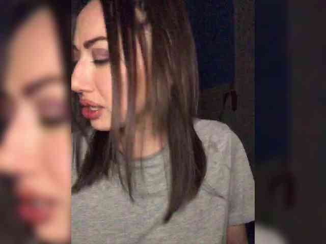 Kitana_mk webcam