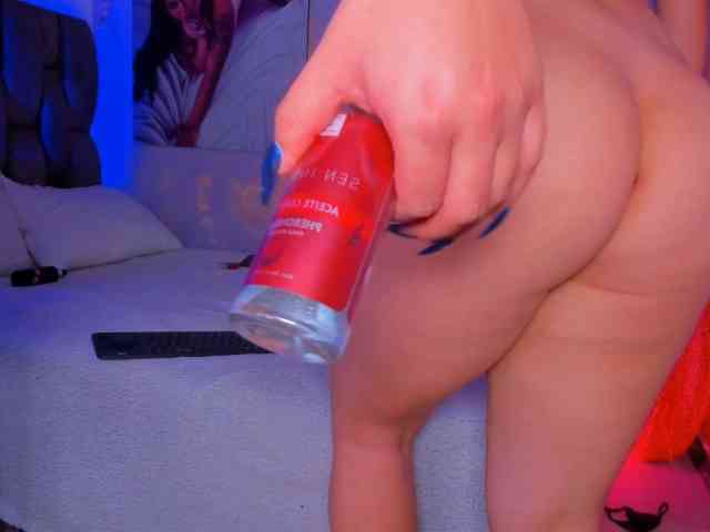 camilawhitee webcam