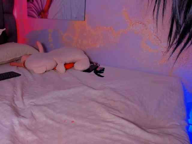 camilawhitee webcam