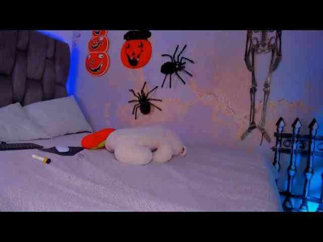 camilawhitee webcam