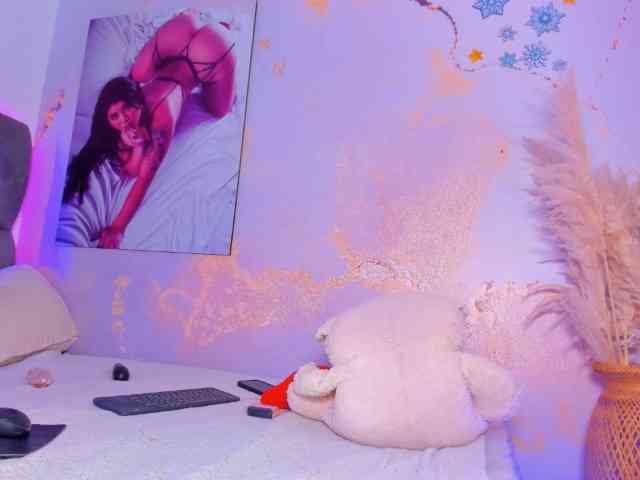 camilawhitee webcam