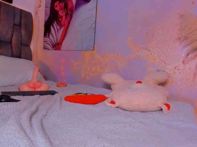 camilawhitee webcam