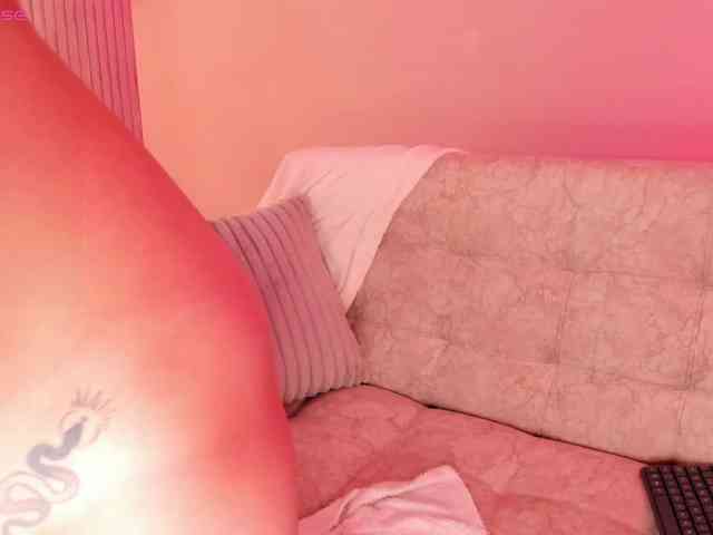 LaurenSofia webcam