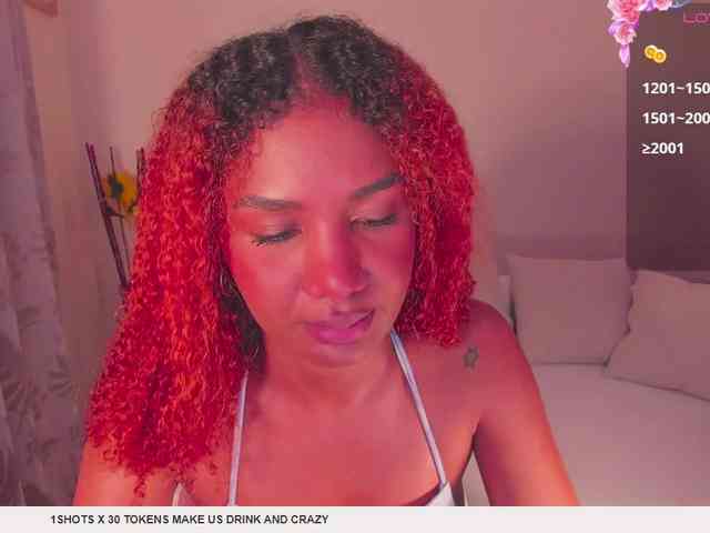 AlishaSummer webcam