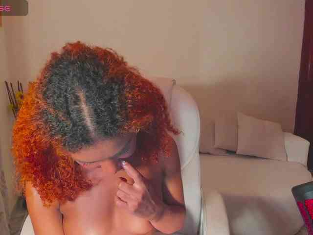 AlishaSummer webcam
