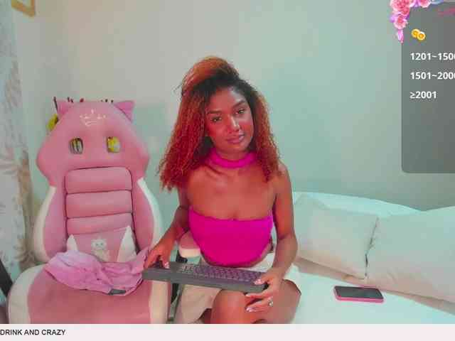 AlishaSummer webcam