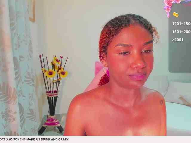 AlishaSummer webcam