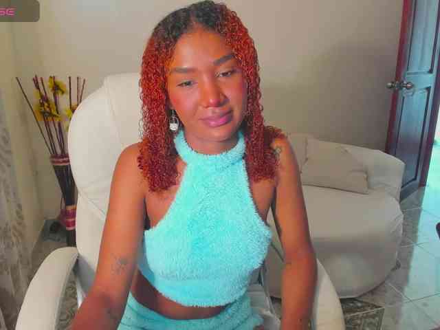 AlishaSummer webcam