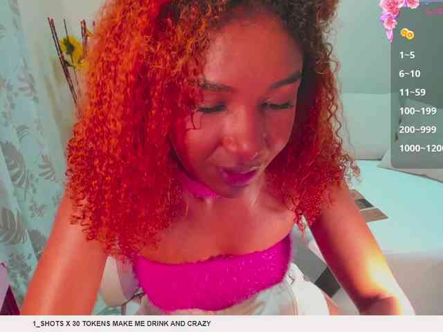 AlishaSummer webcam