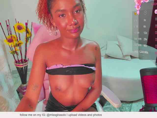 AlishaSummer webcam