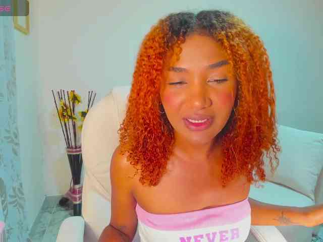AlishaSummer webcam