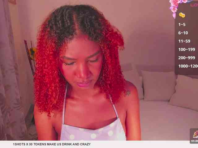AlishaSummer webcam