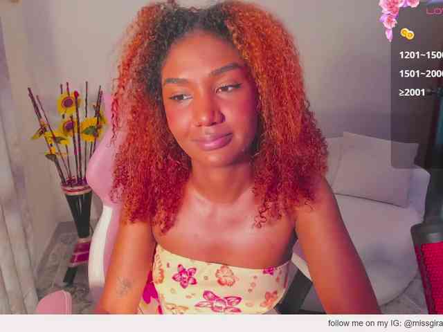 AlishaSummer webcam