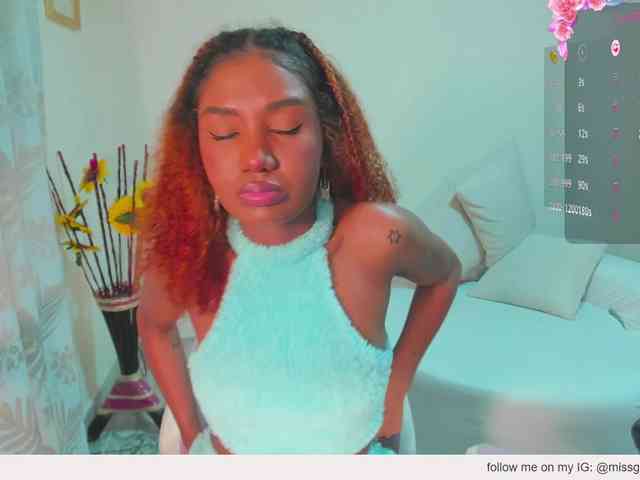 AlishaSummer webcam