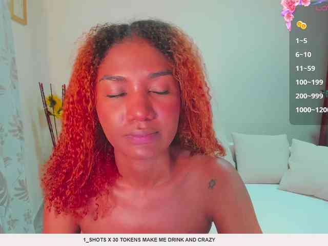 AlishaSummer webcam