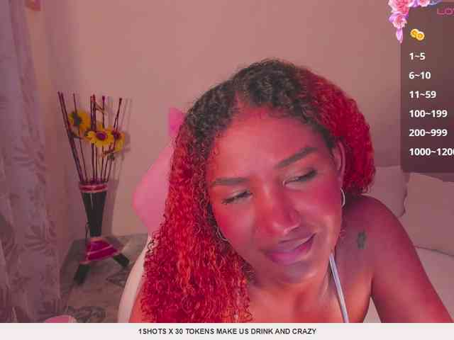 AlishaSummer webcam