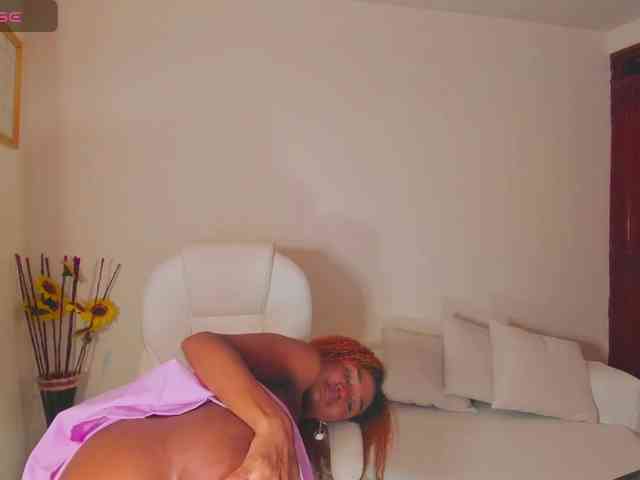 AlishaSummer webcam