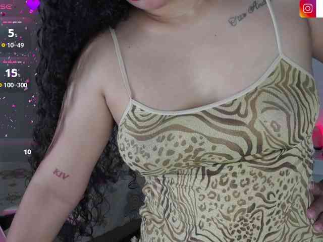 JADDE_LUXXY webcam