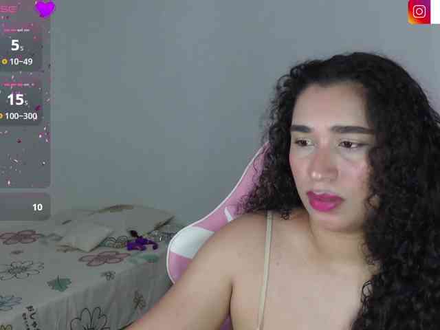 JADDE_LUXXY webcam