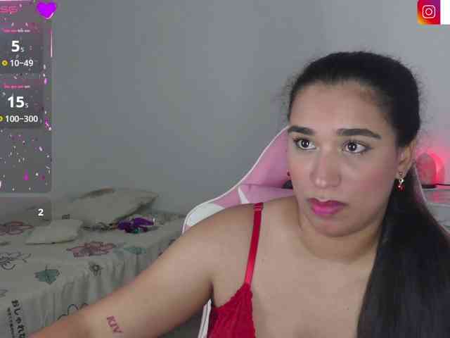 JADDE_LUXXY webcam