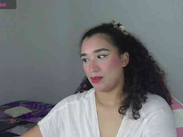 JADDE_LUXXY webcam