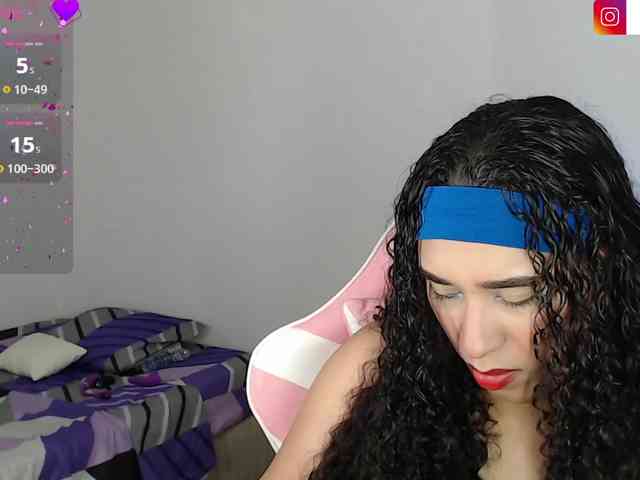 JADDE_LUXXY webcam