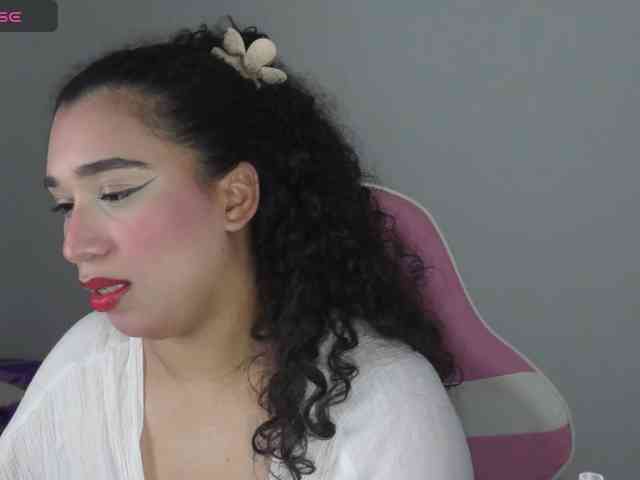 JADDE_LUXXY webcam