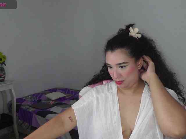 JADDE_LUXXY webcam