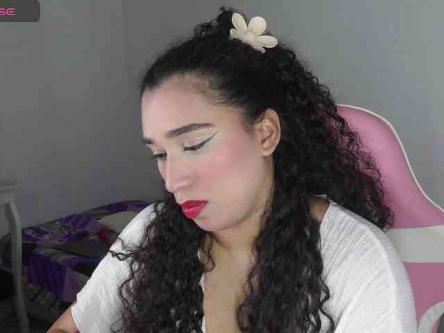JADDE_LUXXY webcam