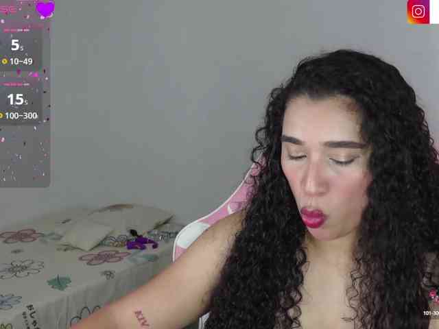 JADDE_LUXXY webcam