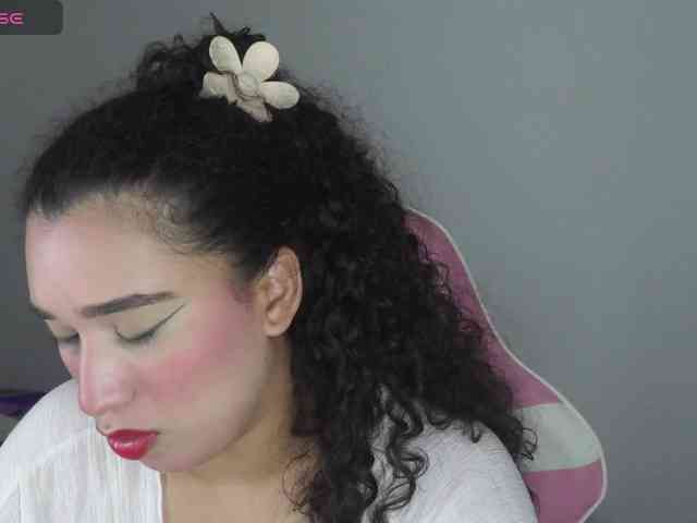 JADDE_LUXXY webcam