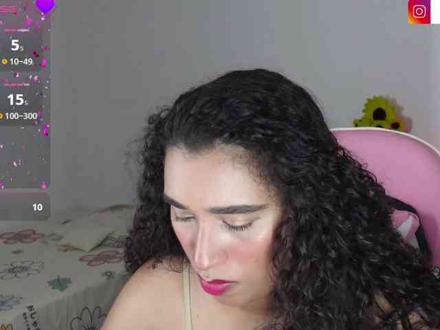 JADDE_LUXXY webcam