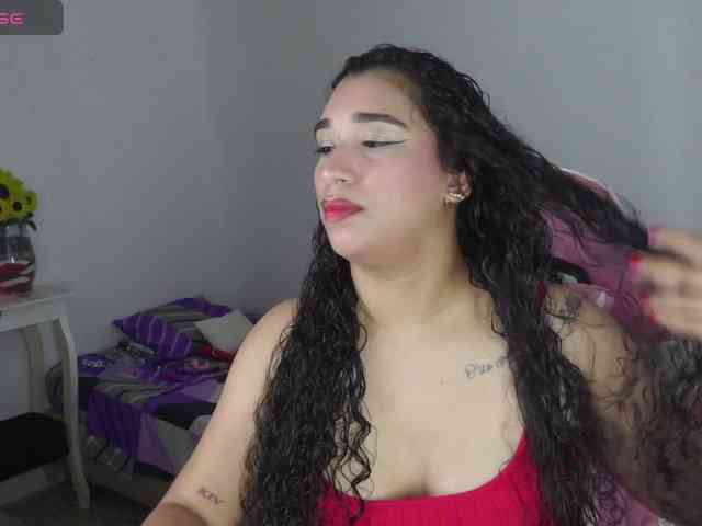 JADDE_LUXXY webcam