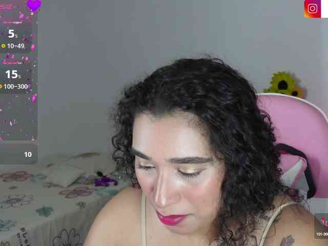 JADDE_LUXXY webcam