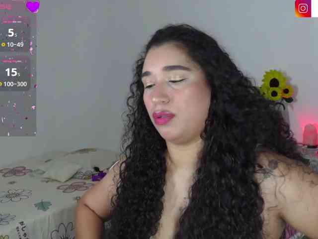 JADDE_LUXXY webcam