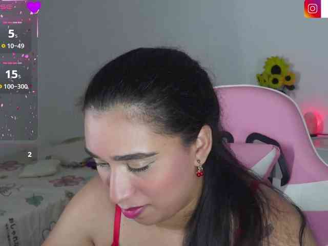 JADDE_LUXXY webcam