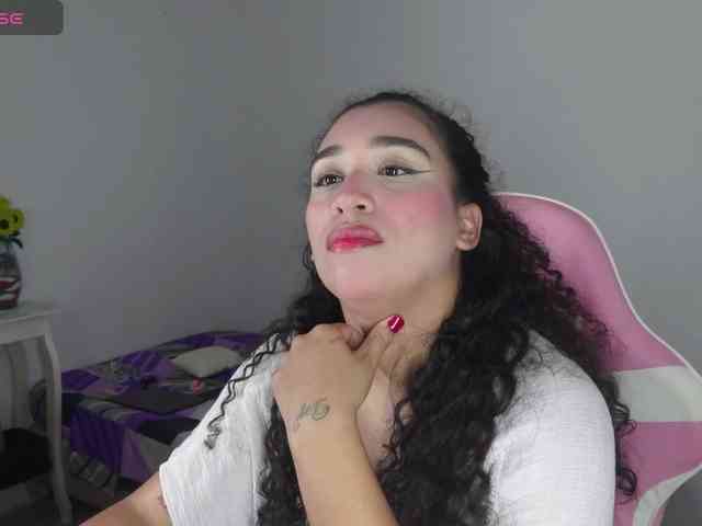 JADDE_LUXXY webcam