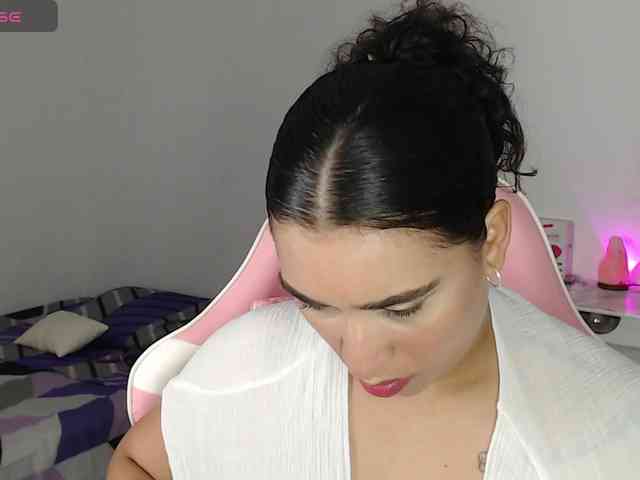 JADDE_LUXXY webcam
