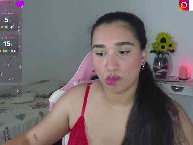 JADDE_LUXXY webcam