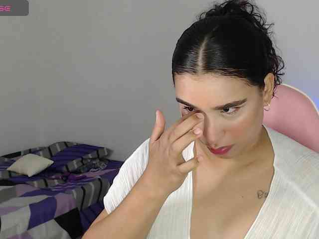JADDE_LUXXY webcam