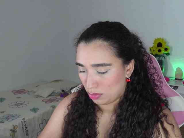 JADDE_LUXXY webcam
