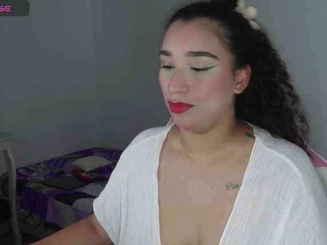 JADDE_LUXXY webcam