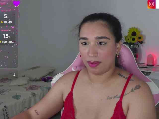 JADDE_LUXXY webcam