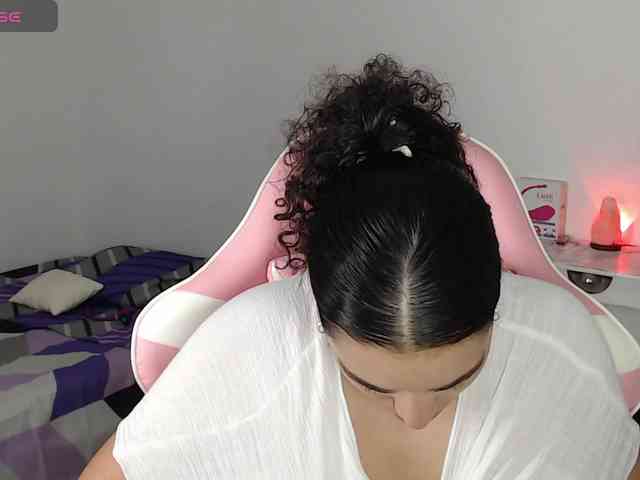 JADDE_LUXXY webcam