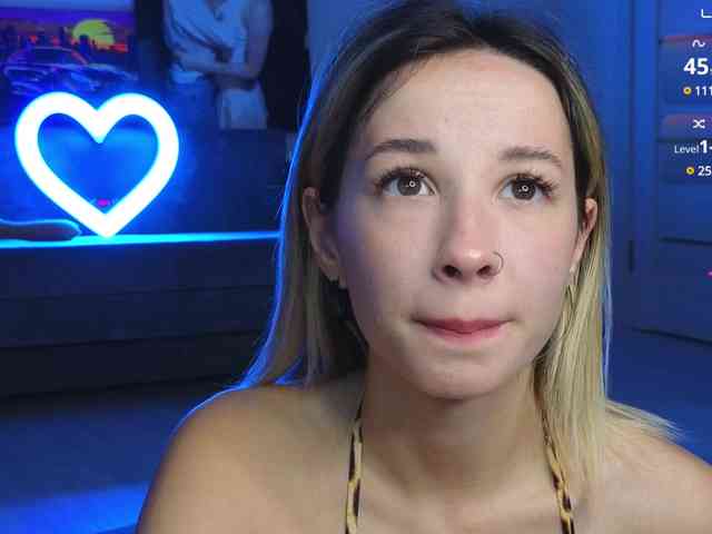 emely1benz webcam