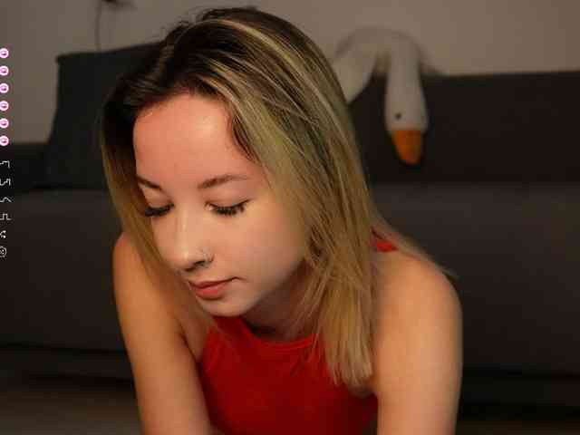 emely1benz webcam