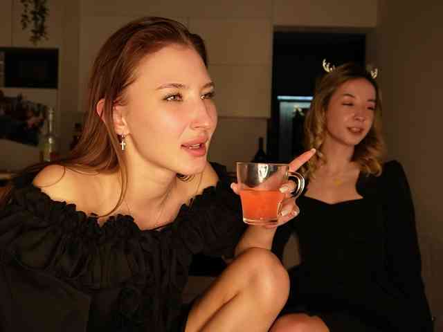 emely1benz emely1benz