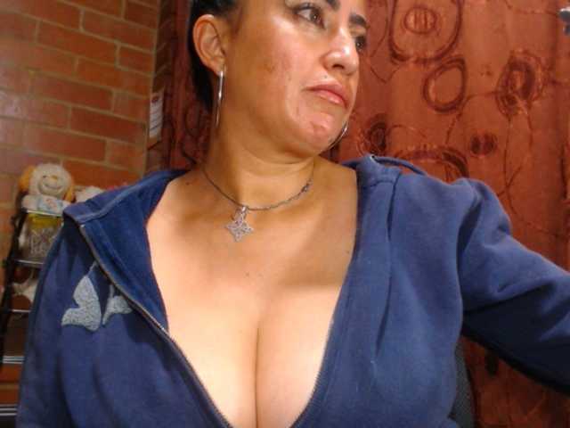 AlexandrinaFenix's BongaCams show and profile