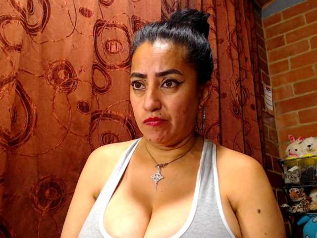 AlexandrinaFenix's BongaCams show and profile